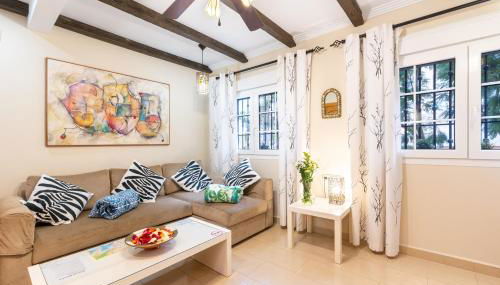 MCGOMEZ HOUSE - Photo 5