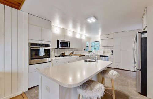 Tree House - Photo 5