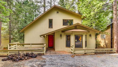 2 Mi to Mi-Wuk Village Cabin with Large Deck - Foto 3