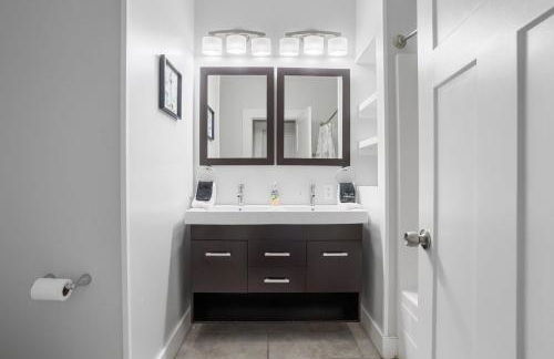 Spacious Home Garage Near Fountain Square-Family Friendly - Foto 31