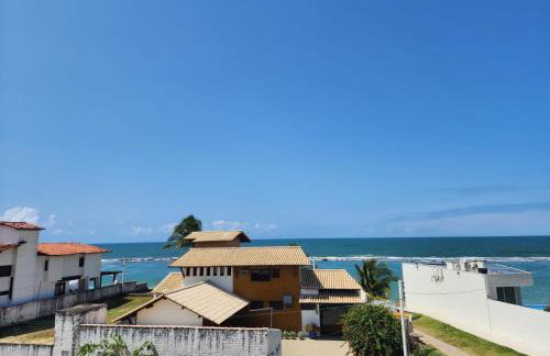 Quase beira mar, casa muito nova com 5 suítes, vista mar, piscina grande, cozinha completa, 4 vagas e perto de mercado, restaurantes e bares - CLIQUE E VEJA AS FOTOS - Foto 17