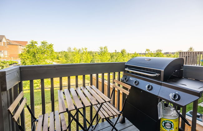 GLOBALSTAY Modern 3 BD House in Brampton - Photo 49