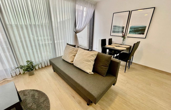 Modern 1BR Near Diamond District by Oneluxstay - Foto 4