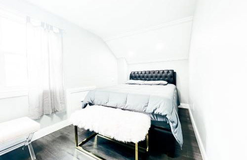 2 Homes, 1 Stay-7BR Niagara Falls Compound - Foto 48