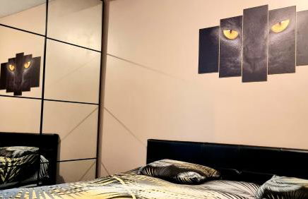 T2 Paris Disneyland Balcon Parking - Foto 10