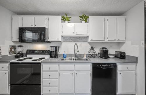 Stylish Haven 11 Minutes from the Richmond Airport - Foto 7