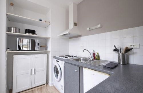 Gîte Terracotta de Segré ? cuisine ? chambre (lit queen size) ? salon - Photo 3