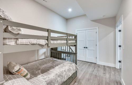 Lakefront Seneca Vacation Rental with Shared Dock! - Foto 15