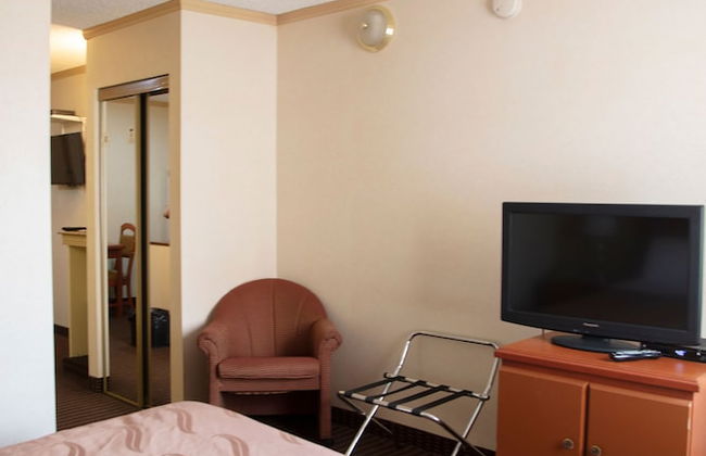 All Stay Suites - Photo 28