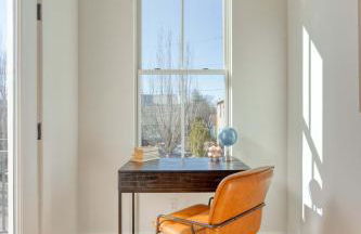 Spacious Townhome Combination for the Whole Family - Photo 46