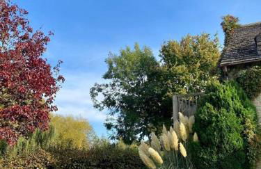 Totally Private, idyllic House with hot tub in an acre of private gardens - Foto 35