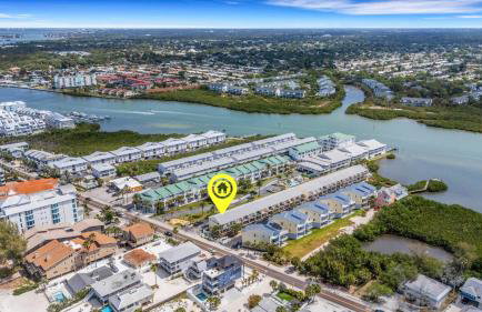 Oceanview - Heated Pool - Game Room - Steps to Beach - Sleeps 8 - Foto 5