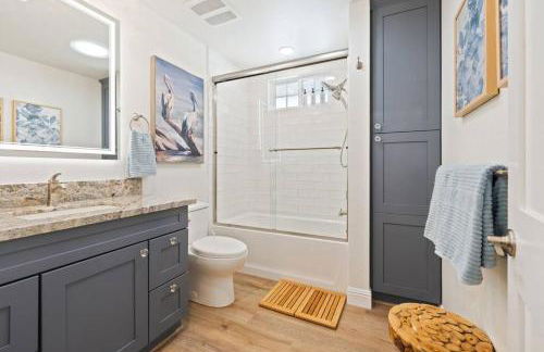 Smiling Otter Retreat! Waterfront/pool/spa/games! - Foto 25