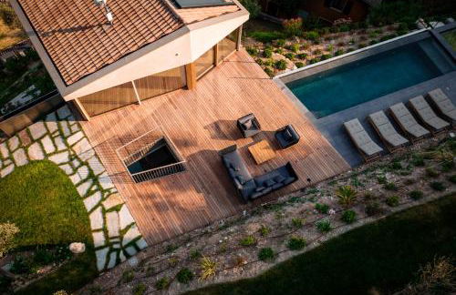 Villa Arias lake view - Photo 7