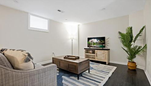 Easy METRO 1 min WALK Basement space Comfy - Foto 1