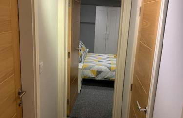 Fantastic 1 Bedroom Basement flat with free parking - Foto 7