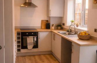 New Build 3-Bed in Rotherham Fast WiFi, Garden & Driveway - Foto 3