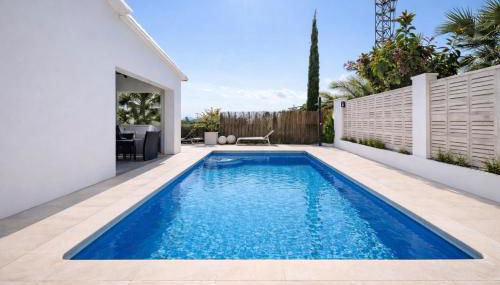 Espectacular villa junto a la playa, piscina privada y vistas al mar - Foto 3, sunbed