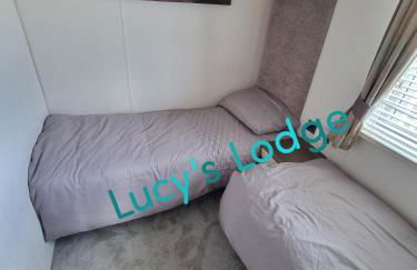 Lucy's Lodge - Photo 18