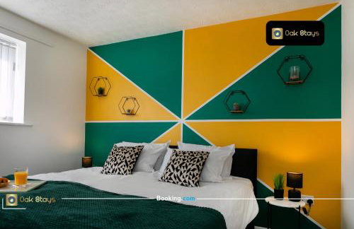 Quick Deals l 5 Bedroom l Sleeps 10 l Parking l Ideal for Groups l Oak Stays Short Lets & Serviced Accommodations - Foto 73