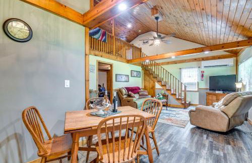 Inviting Peru Cabin with Patio, Grill and River Access - Foto 7