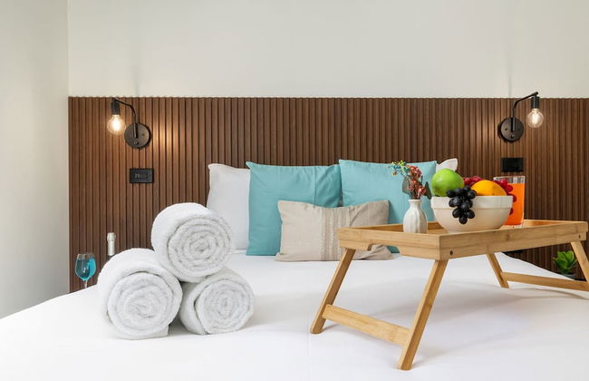 Brand NEW 3br2ba w Private Pool Amazing Location - Foto 5