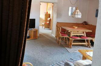 Apartment mit komplett eingerichteter Küchenzeile im Wohnraum by Interhome - Foto 40