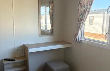 PG173 Golden Palm Resort 6 Berth Caravan With Decking - Foto 4