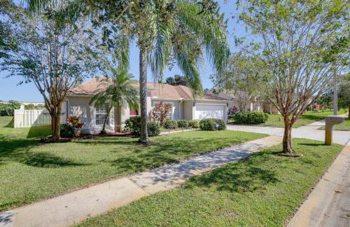 Bright Titusville Retreat with Lanai - WFH Friendly! - Foto 35