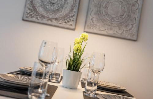 Goethe Palais Suite Charlotte 4P l Lift I ParkplatzI Zentrum I Helios - Photo 3