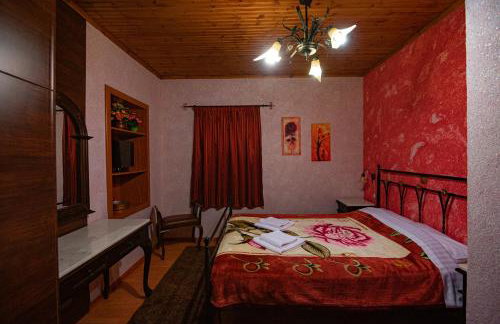 4 ΕΠΟΧΕΣ - Foto 3