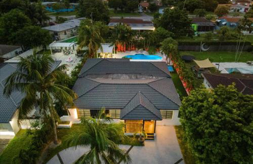 VillaLee-Jungle Palm Island white marble pool Area - Foto 24