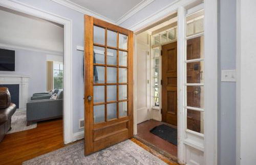 Comfortable Private Room | Shared Bath & Kitchen - Foto 13