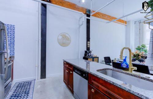 The Stallion #108 - Modern Spacious Loft in Downtown with free parking - Foto 16