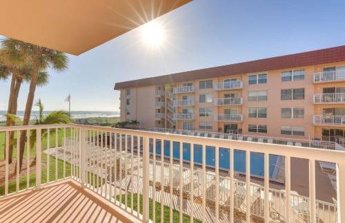 Central Cocoa Beach Condo with View, Steps to Beach! - Foto 1