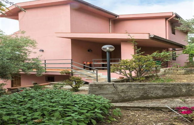 Belvilla by OYO Quaint Villa in Carini With Garden - Foto 35