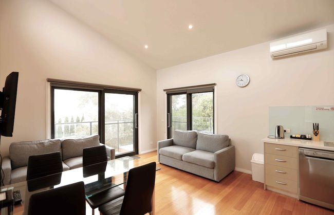 Apollo Bay Seal Apartments - Photo 29