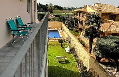 Apartamento playa Muchavista de 3 hab y piscina - Foto 20