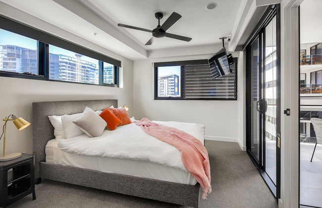 Nero Newstead - Photo 3