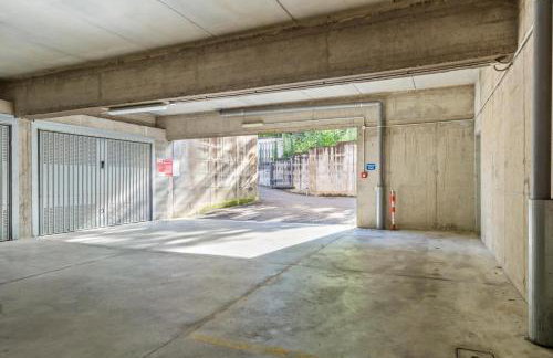 Lovely Orange House - Photo 13