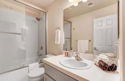 Game Night Meets Wine Country Elegance - Foto 48