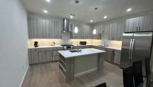 912 Brand New Spacious Tonwhome 3br 3ba sleeps 9 - Foto 3, stove, dishwasher, pet friendly