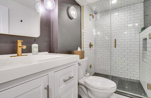 Cabin with Halstead Bay Access Hot Tub, Sauna, Dock - Foto 27