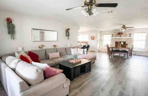 Spacious Austin Retreat for Families & Groups - Foto 1