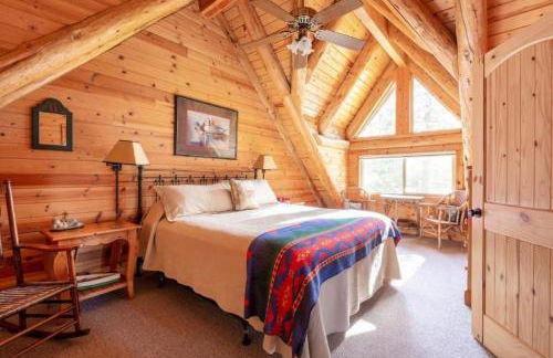 Peaceful Waterfront Log Cabin near Crater Lake National Forest, Oregon - Foto 62