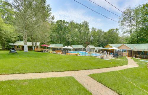 Screened Porch and Fire Pit Cabin Near Bethel Woods - Foto 24