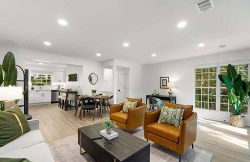 Stroll to Downtown Alpharetta AND Avalon Shops - Foto 5