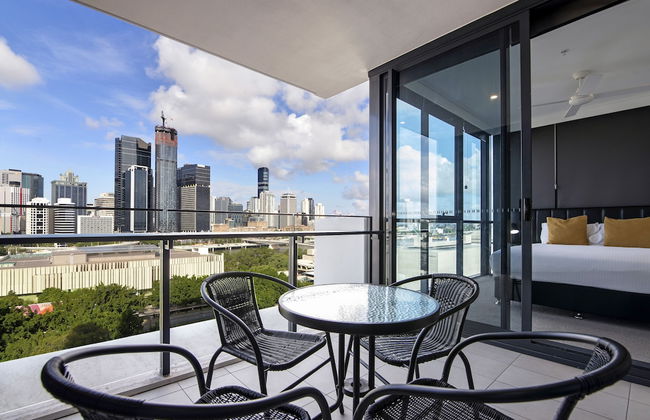 Hope Street Apartments by CLLIX - Photo 63