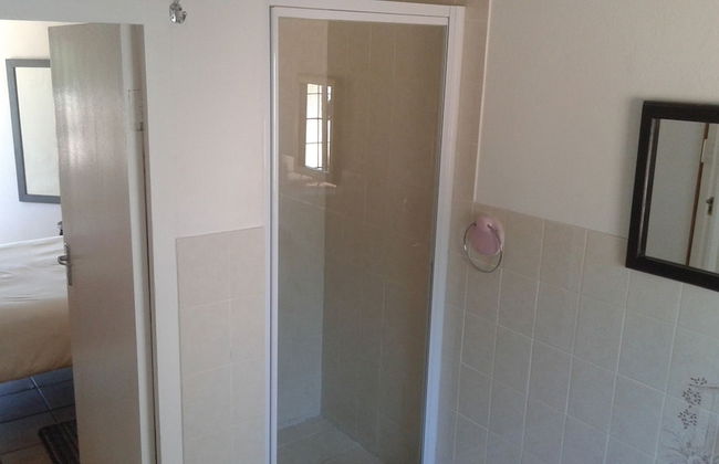 Oom Piet Self Catering Accomodation - Photo 30