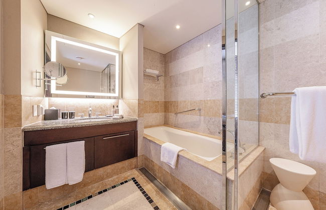 Oakwood Premier Coex Center - Photo 24